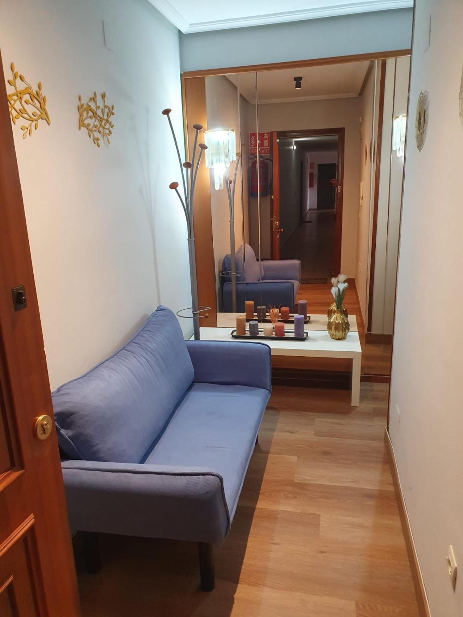 Vistas Monte Naranco Apartamento Con Parking 5Euros Al Dia オビエド エクステリア 写真