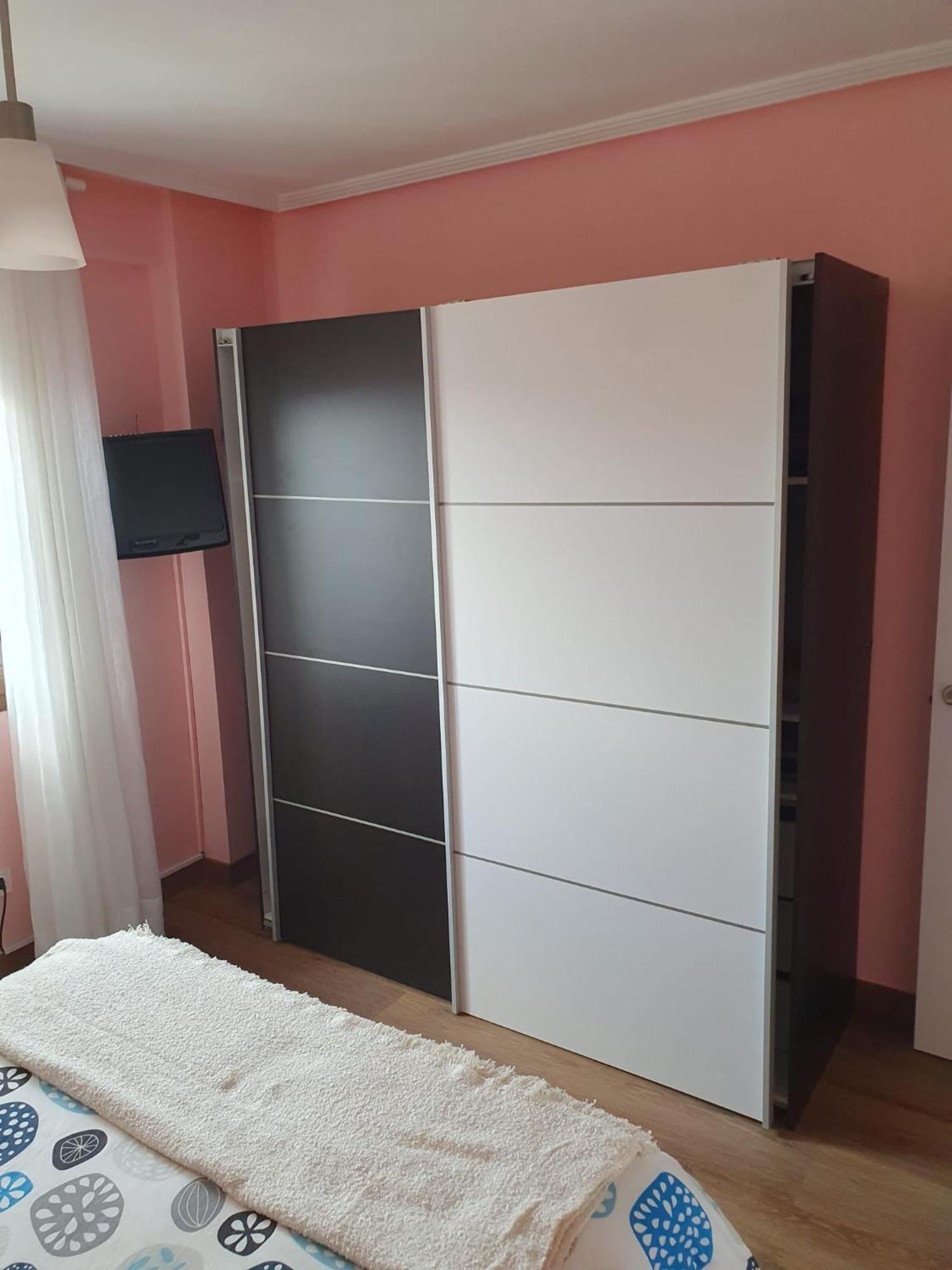 Vistas Monte Naranco Apartamento Con Parking 5Euros Al Dia オビエド エクステリア 写真